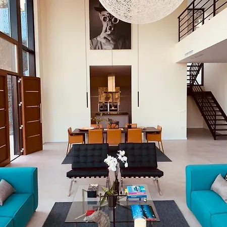 Bed & Breakfast Azahar, Marbella *