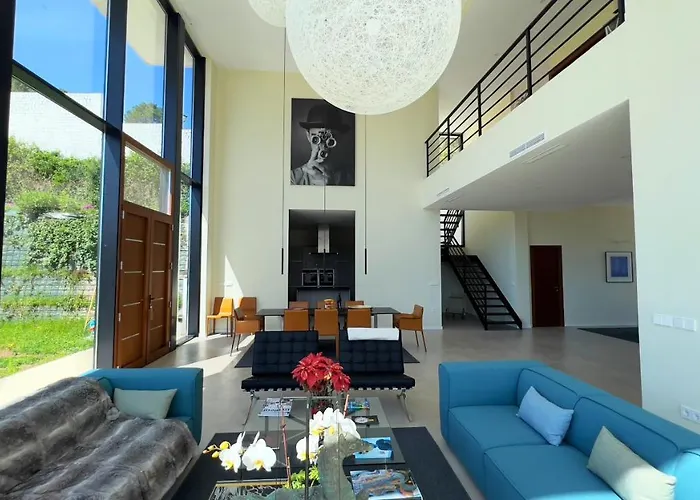 Azahar, Marbella * Benahavís